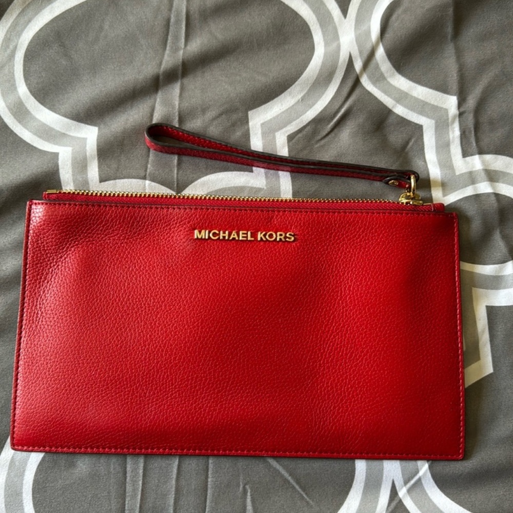 Michael Kors large wristlet